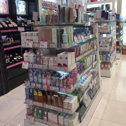 莎莎化妝品店（太陽(yáng)新天地店） 一站式專業(yè)化妝品零售體驗(yàn)